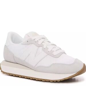 New Balance 237 Women’s Sneaker